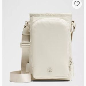 Lululemon Water Bottle Crossbody with Front Pocket 2L NWT